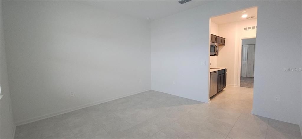 В аренду: $2,450 (4 спален, 3 ванн, 2109 Квадратных фут)