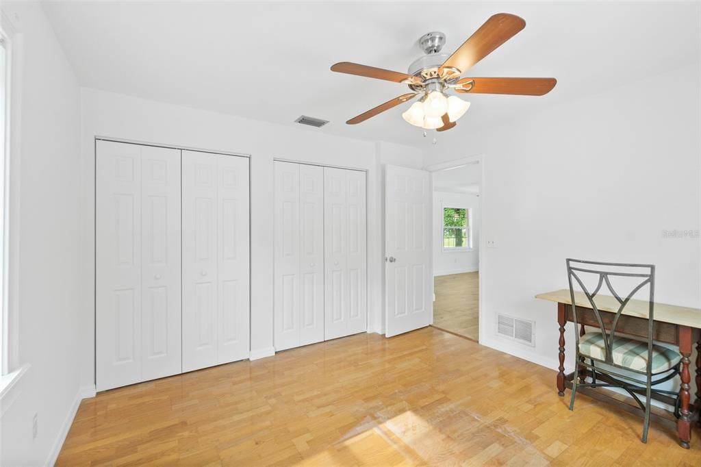 Activo con contrato: $314,900 (3 camas, 2 baños, 1330 Pies cuadrados)
