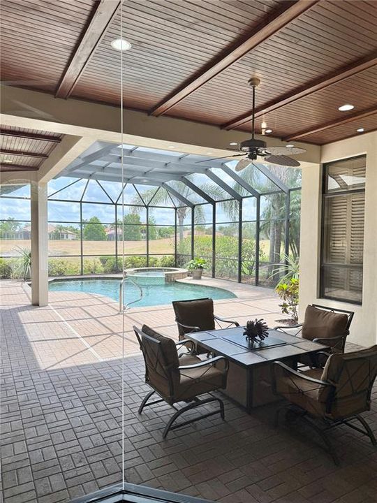 For Sale: $1,870,000 (6 beds, 4 baths, 4193 Square Feet)