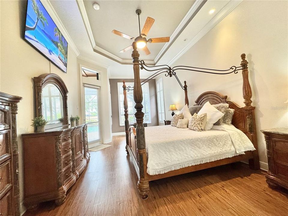 For Sale: $1,870,000 (6 beds, 4 baths, 4193 Square Feet)