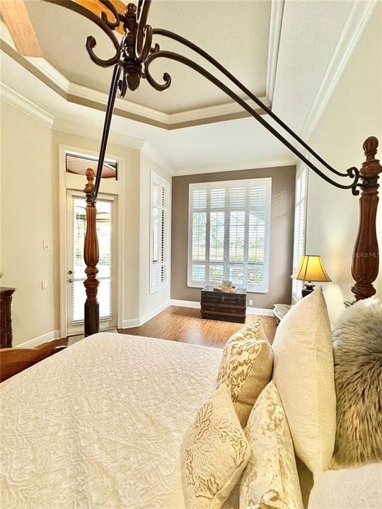 For Sale: $1,870,000 (6 beds, 4 baths, 4193 Square Feet)