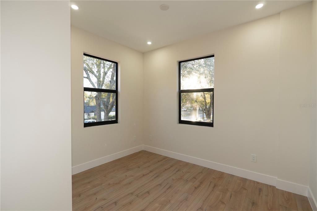For Sale: $598,000 (4 beds, 2 baths, 1850 Square Feet)