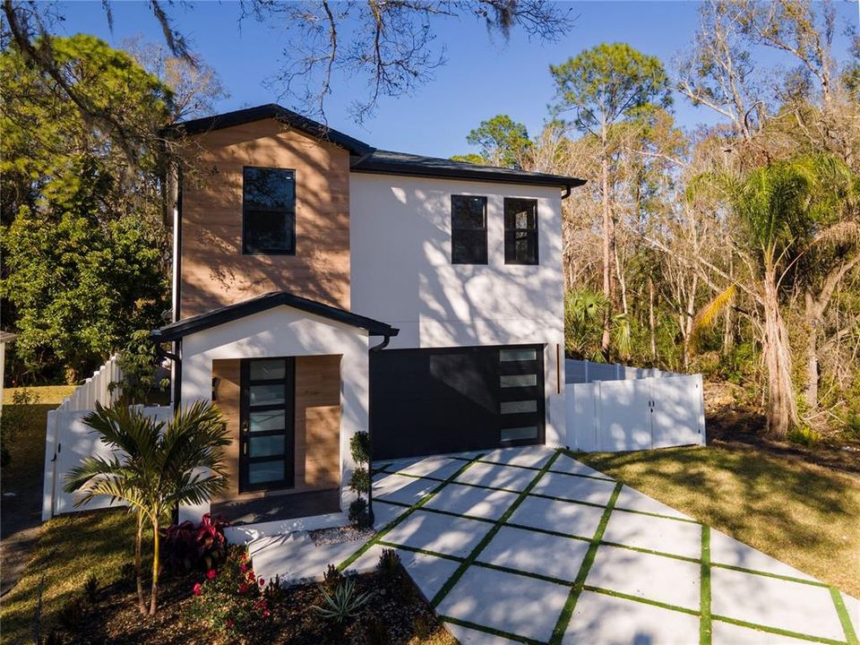 For Sale: $598,000 (4 beds, 2 baths, 1850 Square Feet)