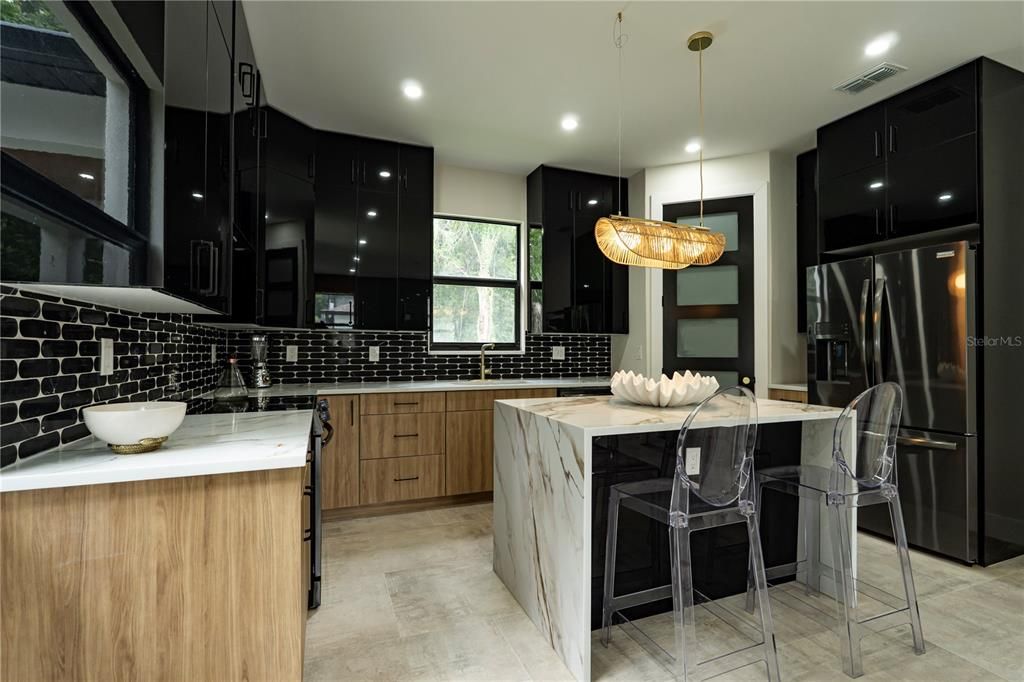 For Sale: $598,000 (4 beds, 2 baths, 1850 Square Feet)