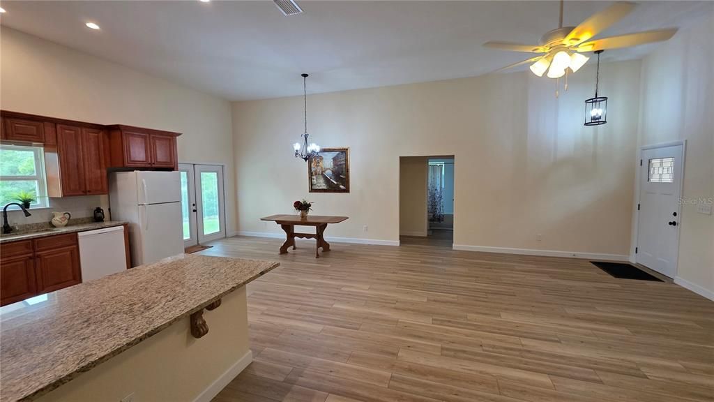For Sale: $499,000 (3 beds, 2 baths, 1620 Square Feet)