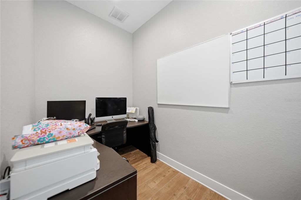 For Sale: $499,000 (4 beds, 2 baths, 2137 Square Feet)