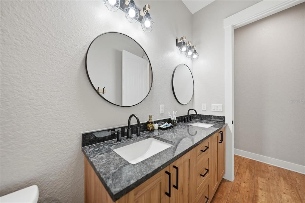 For Sale: $499,000 (4 beds, 2 baths, 2137 Square Feet)