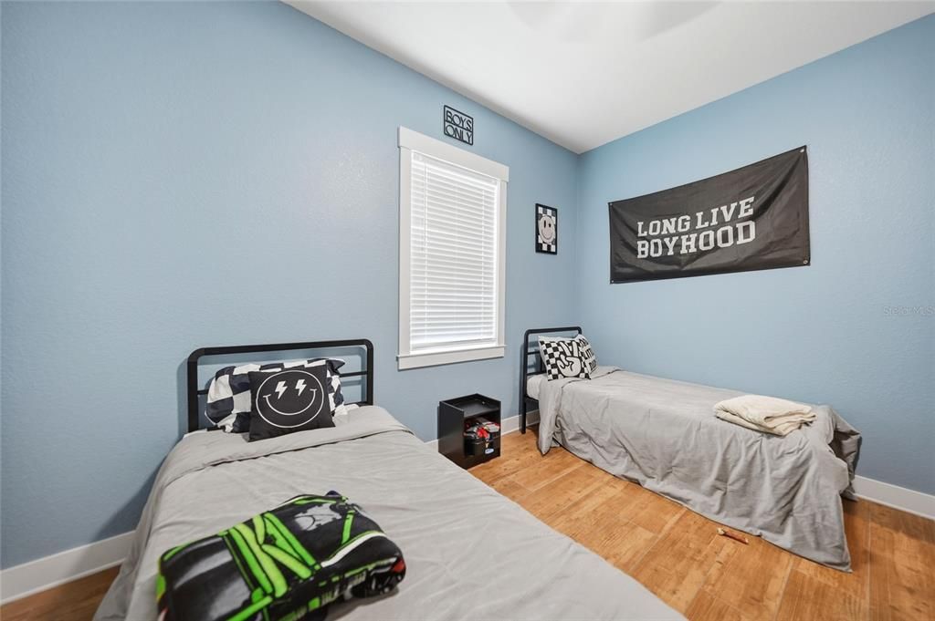 For Sale: $499,000 (4 beds, 2 baths, 2137 Square Feet)