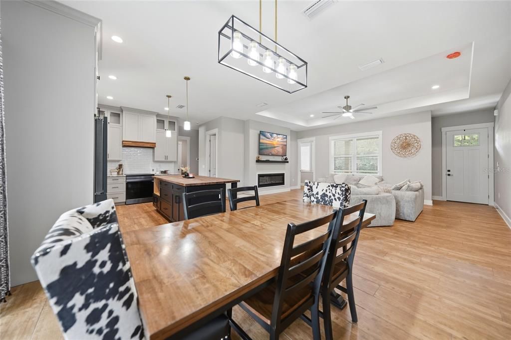 For Sale: $499,000 (4 beds, 2 baths, 2137 Square Feet)