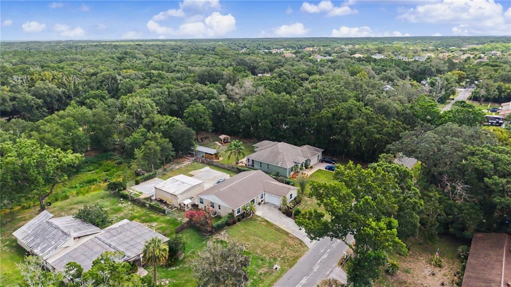 For Sale: $700,000 (5 beds, 3 baths, 2370 Square Feet)
