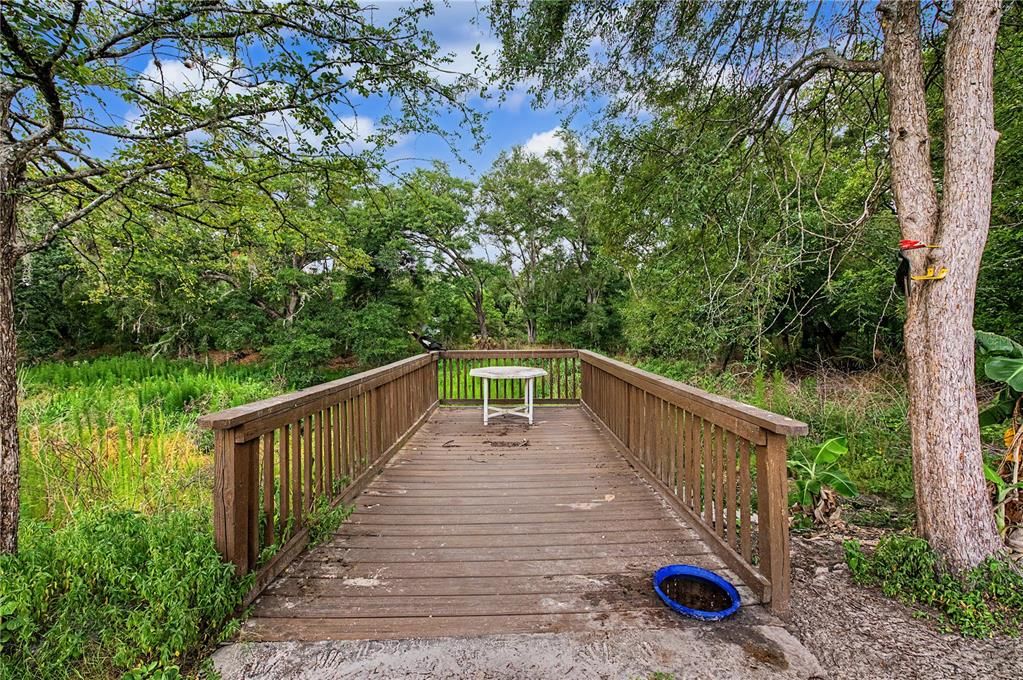 For Sale: $700,000 (5 beds, 3 baths, 2370 Square Feet)