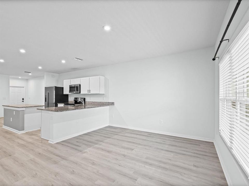 For Sale: $274,900 (3 beds, 2 baths, 1440 Square Feet)