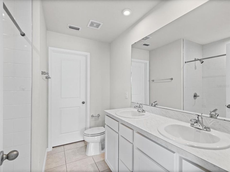 For Sale: $274,900 (3 beds, 2 baths, 1440 Square Feet)