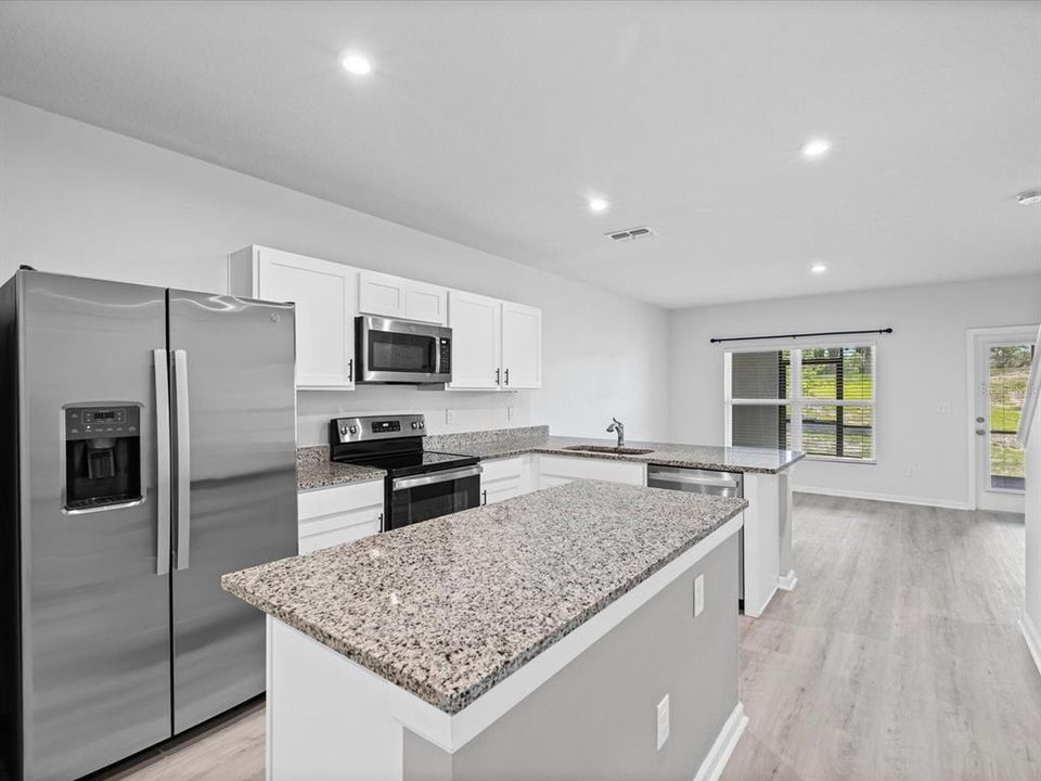 For Sale: $274,900 (3 beds, 2 baths, 1440 Square Feet)