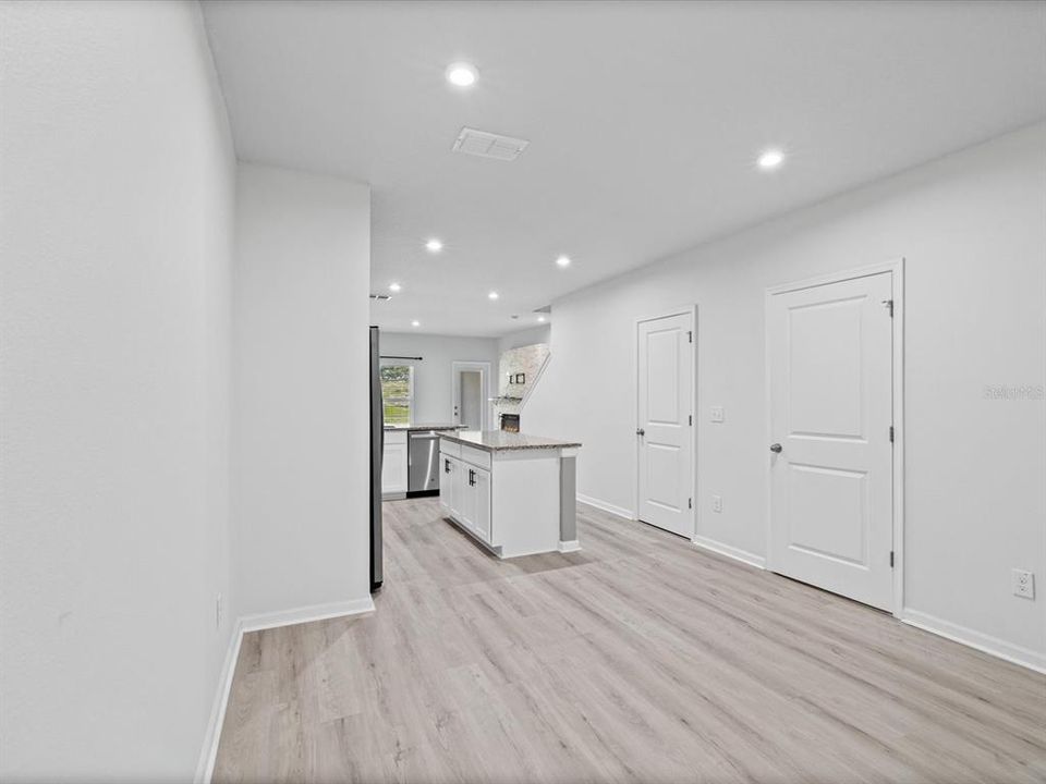 For Sale: $274,900 (3 beds, 2 baths, 1440 Square Feet)