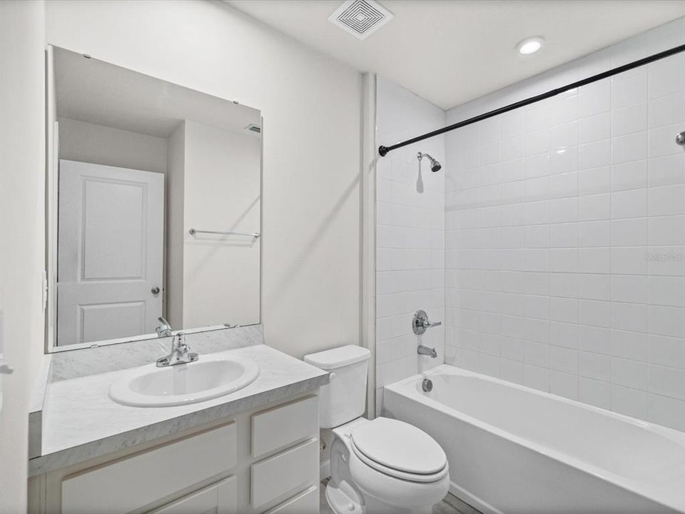 For Sale: $274,900 (3 beds, 2 baths, 1440 Square Feet)