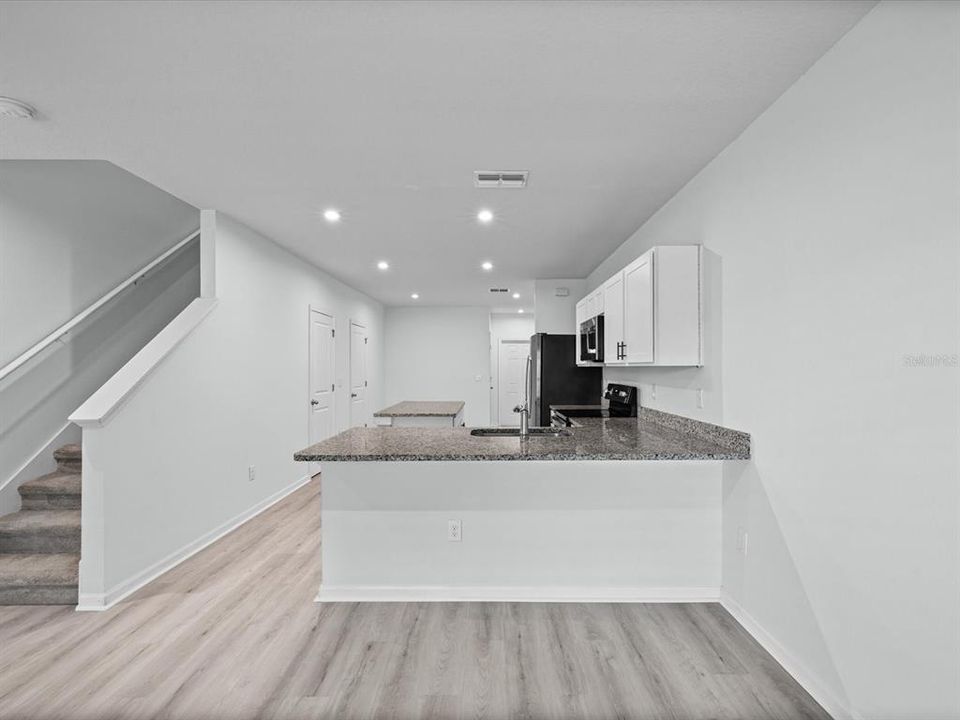 For Sale: $274,900 (3 beds, 2 baths, 1440 Square Feet)