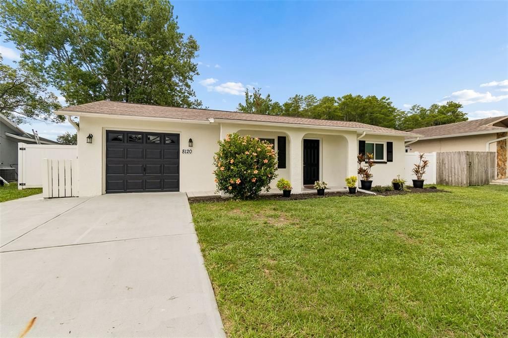 For Sale: $364,900 (3 beds, 2 baths, 1656 Square Feet)