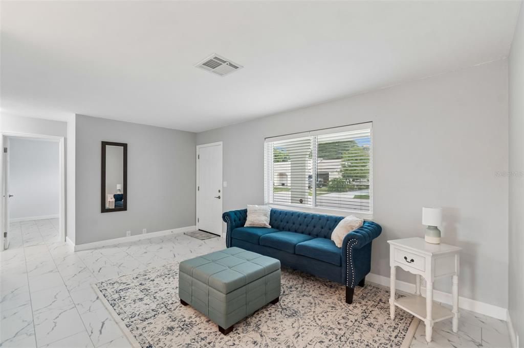 For Sale: $364,900 (3 beds, 2 baths, 1656 Square Feet)