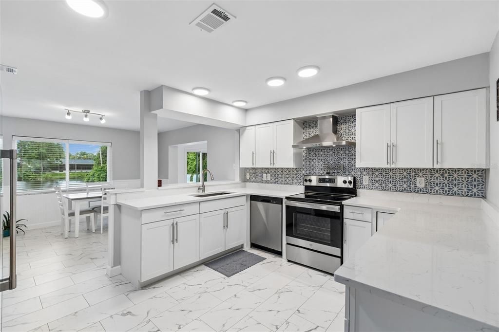For Sale: $364,900 (3 beds, 2 baths, 1656 Square Feet)