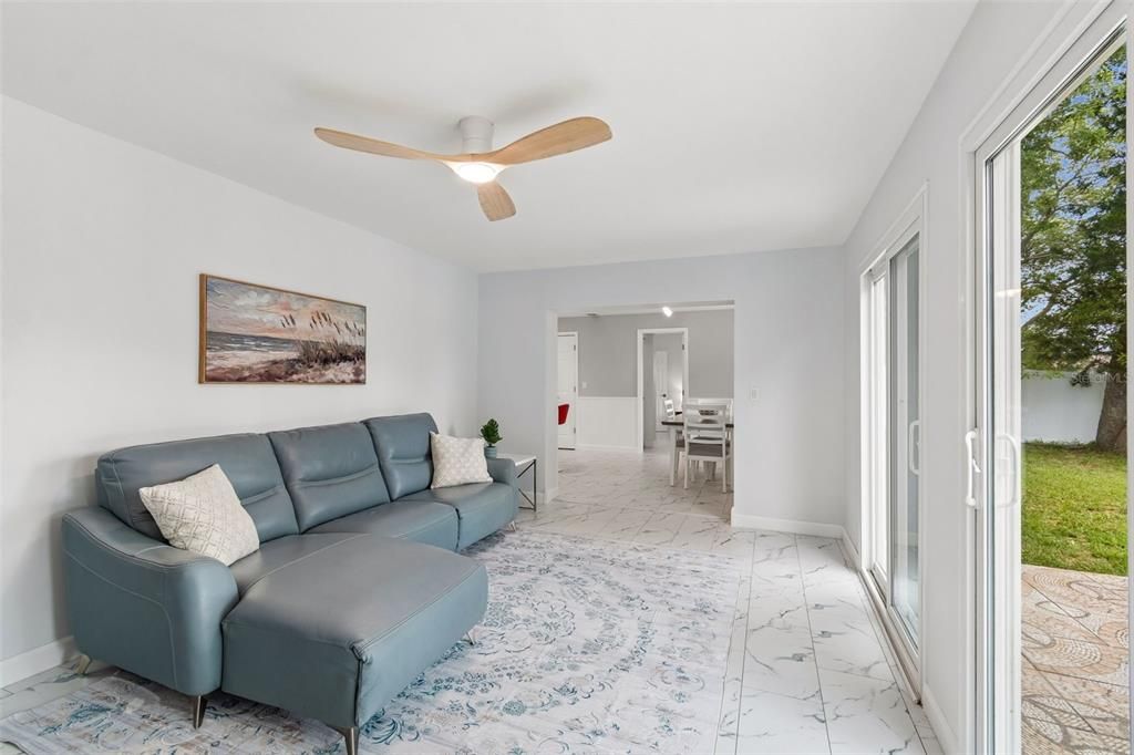 For Sale: $364,900 (3 beds, 2 baths, 1656 Square Feet)