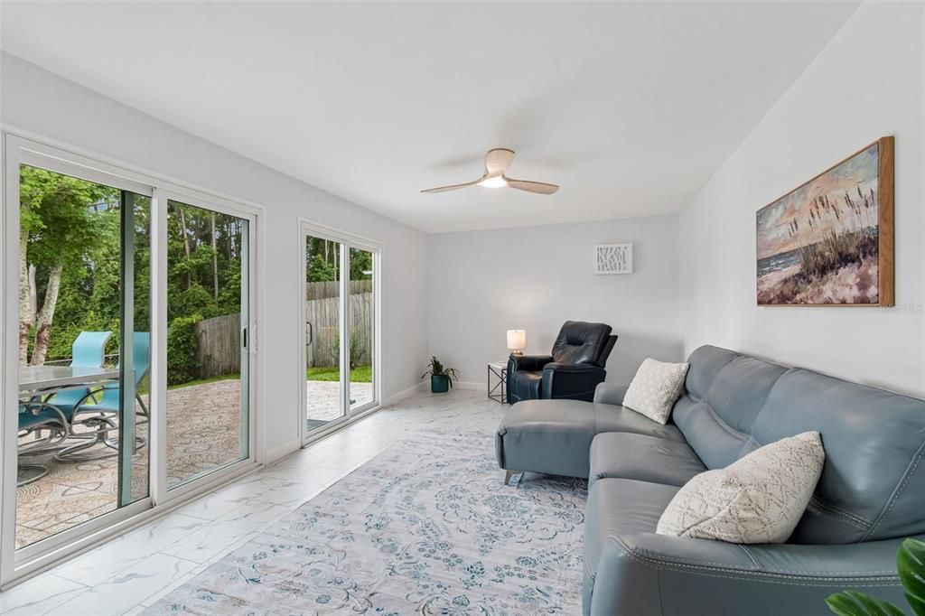 For Sale: $364,900 (3 beds, 2 baths, 1656 Square Feet)