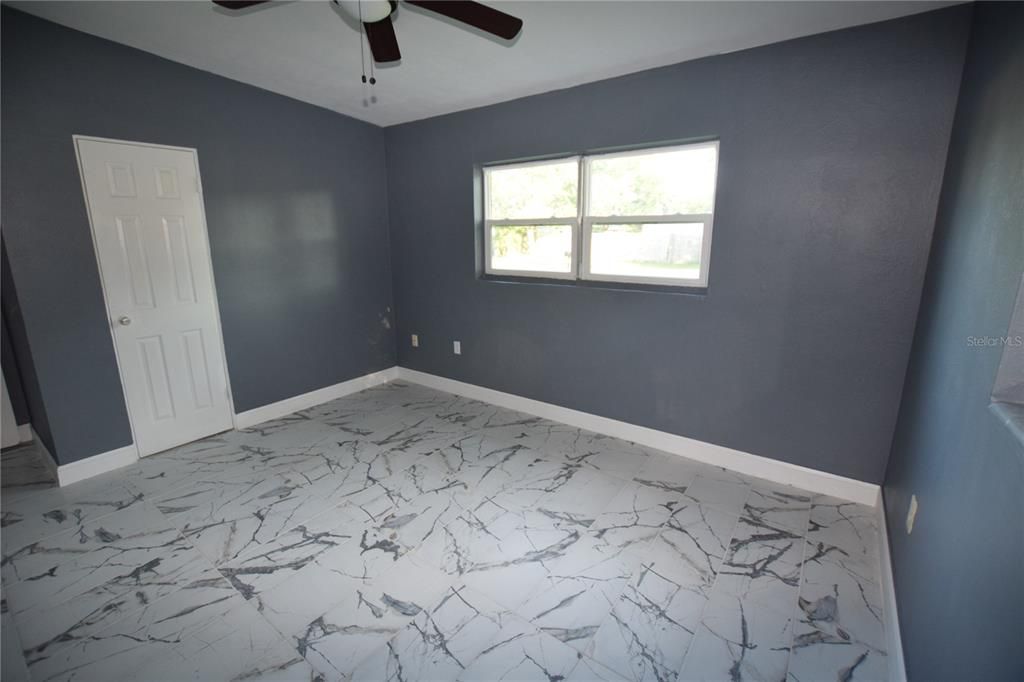For Rent: $1,900 (3 beds, 1 baths, 1300 Square Feet)