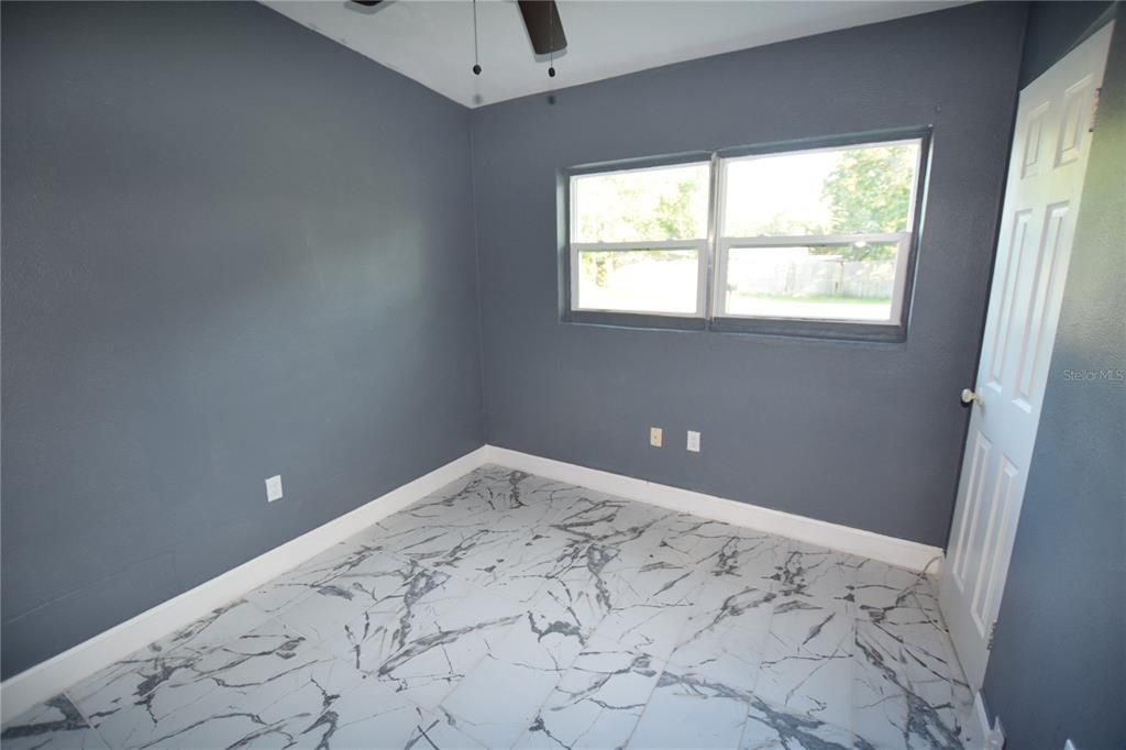 For Rent: $1,900 (3 beds, 1 baths, 1300 Square Feet)