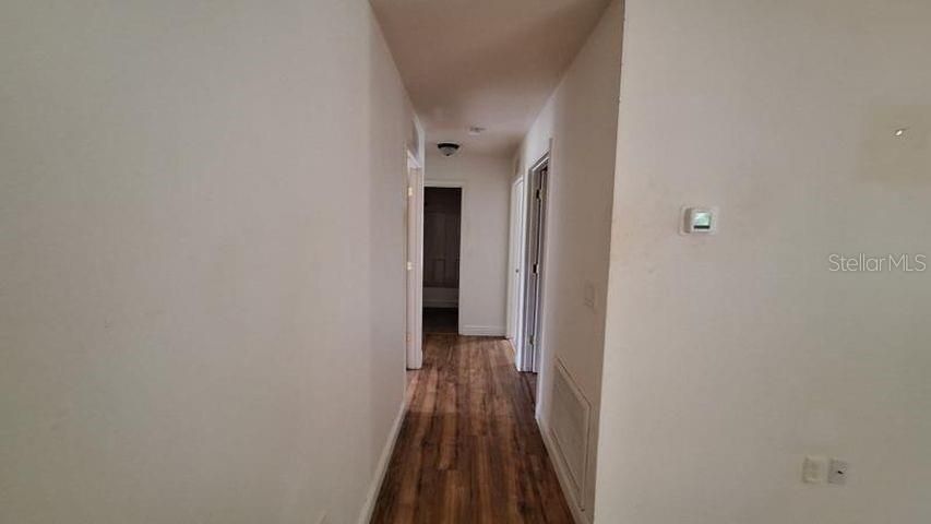 For Sale: $199,900 (3 beds, 2 baths, 1066 Square Feet)