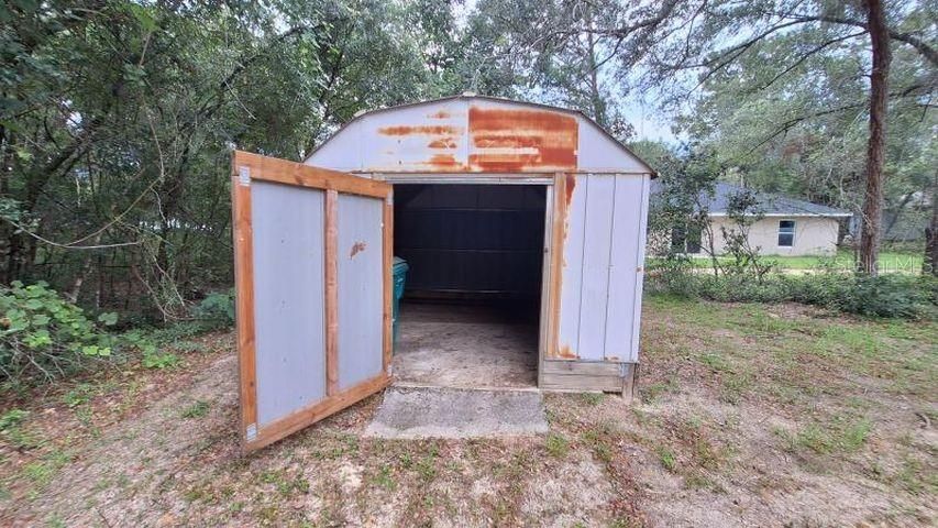 For Sale: $199,900 (3 beds, 2 baths, 1066 Square Feet)