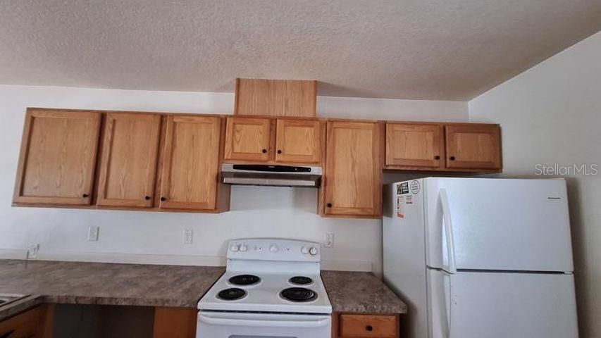 For Sale: $199,900 (3 beds, 2 baths, 1066 Square Feet)