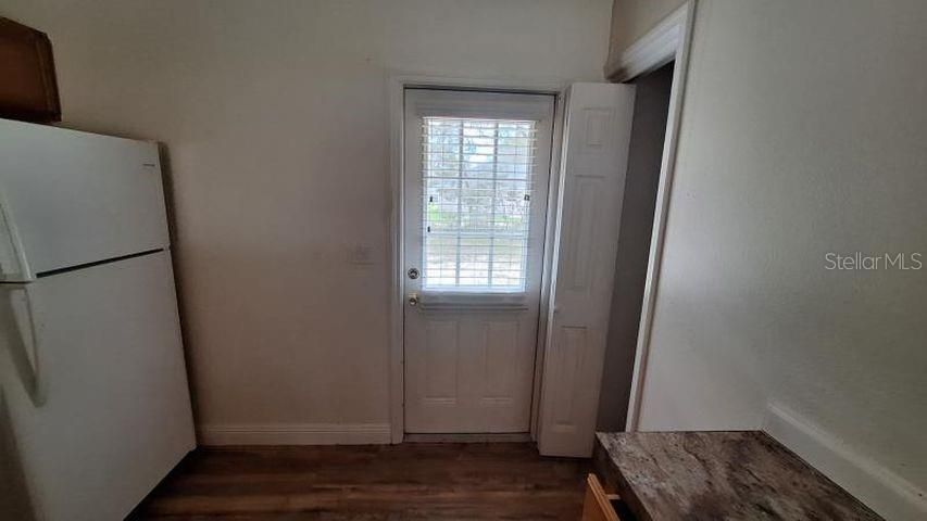 For Sale: $199,900 (3 beds, 2 baths, 1066 Square Feet)