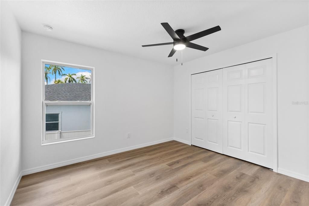 Active With Contract: $348,900 (3 beds, 2 baths, 1540 Square Feet)