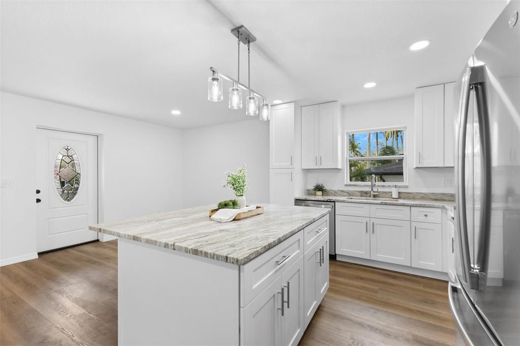 Active With Contract: $348,900 (3 beds, 2 baths, 1540 Square Feet)