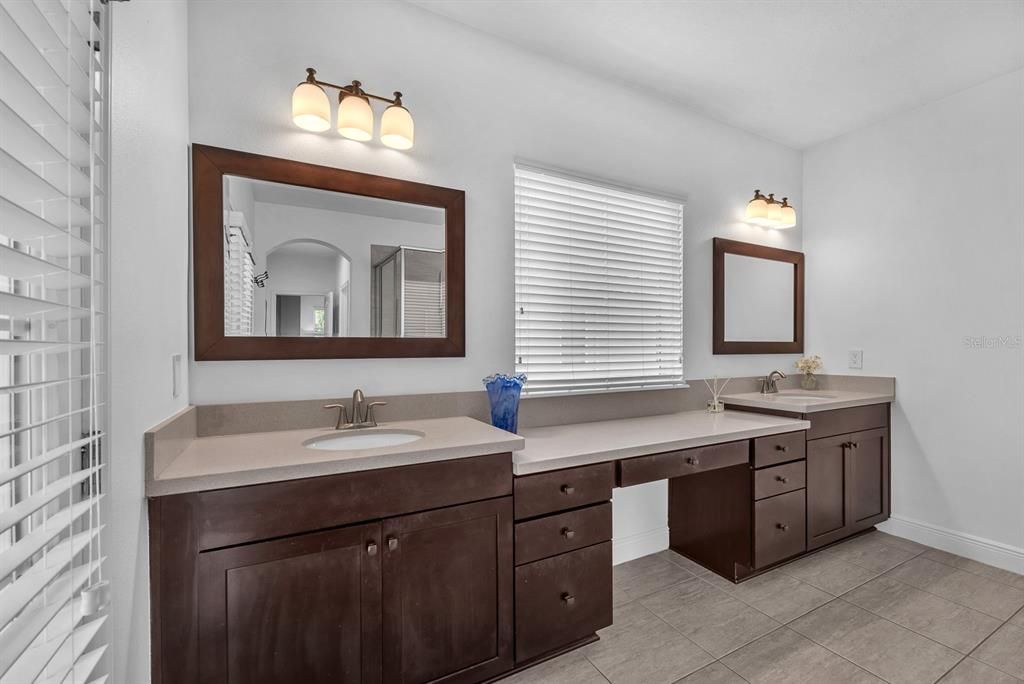 For Sale: $713,000 (4 beds, 3 baths, 3338 Square Feet)