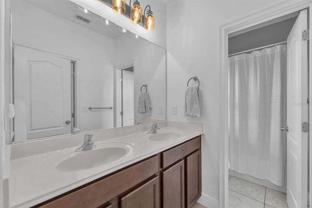 For Sale: $713,000 (4 beds, 3 baths, 3338 Square Feet)