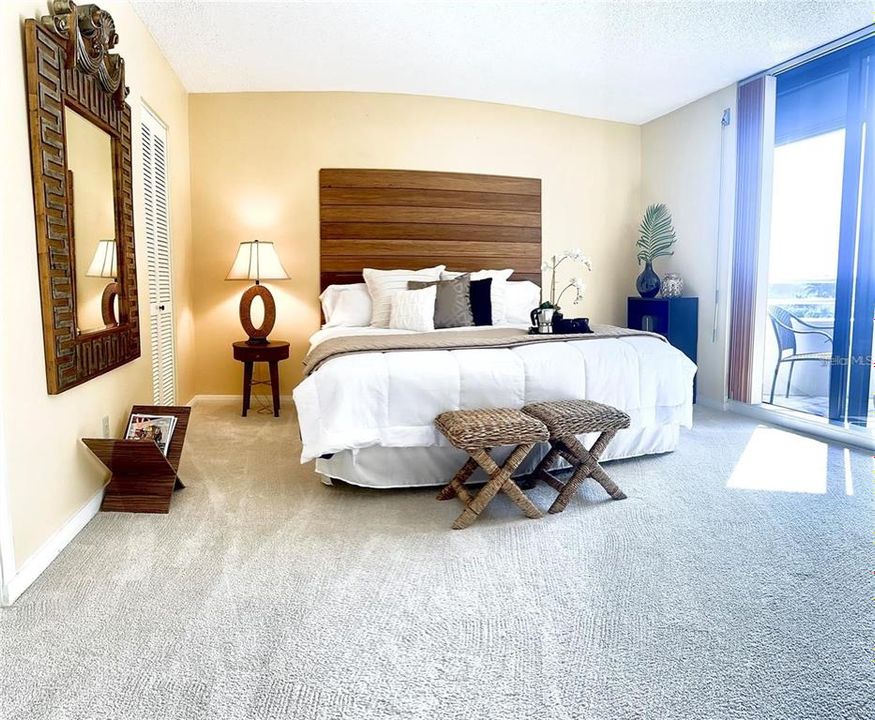 For Rent: $3,200 (2 beds, 2 baths, 1476 Square Feet)