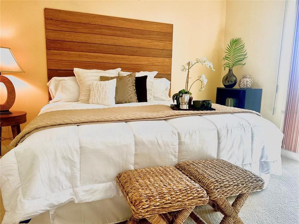 For Rent: $3,200 (2 beds, 2 baths, 1476 Square Feet)