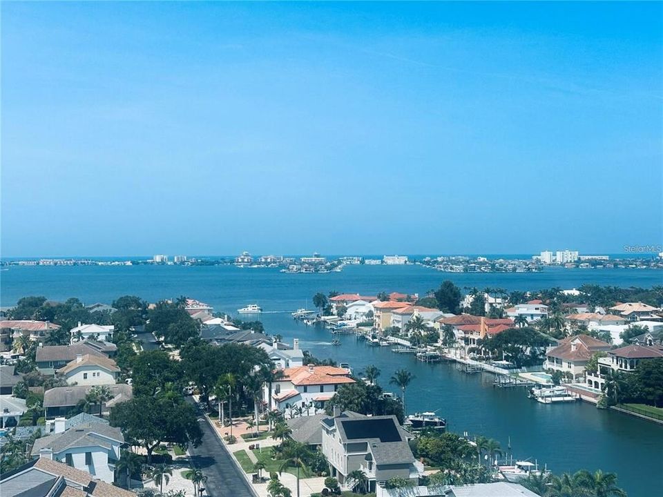 For Rent: $3,200 (2 beds, 2 baths, 1476 Square Feet)