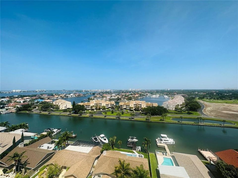 For Rent: $3,200 (2 beds, 2 baths, 1476 Square Feet)