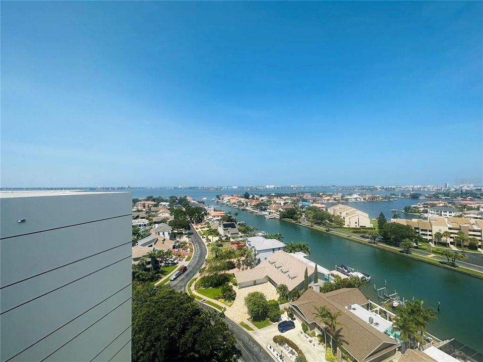 For Rent: $3,200 (2 beds, 2 baths, 1476 Square Feet)