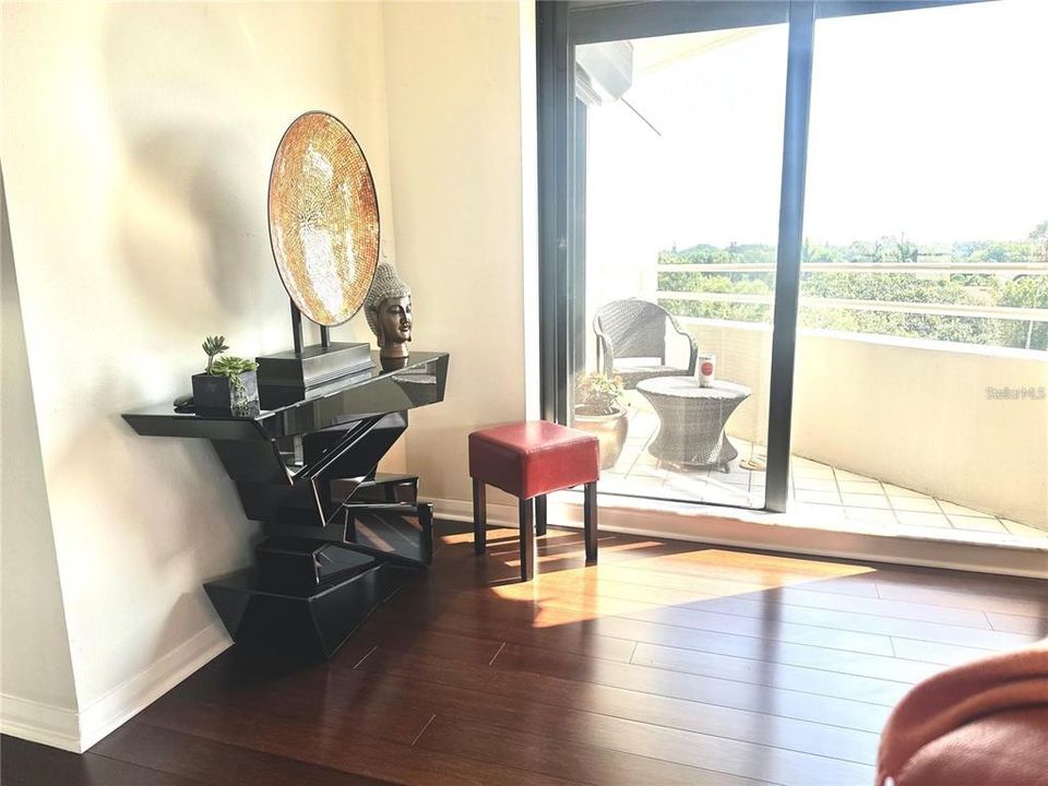 For Rent: $3,200 (2 beds, 2 baths, 1476 Square Feet)