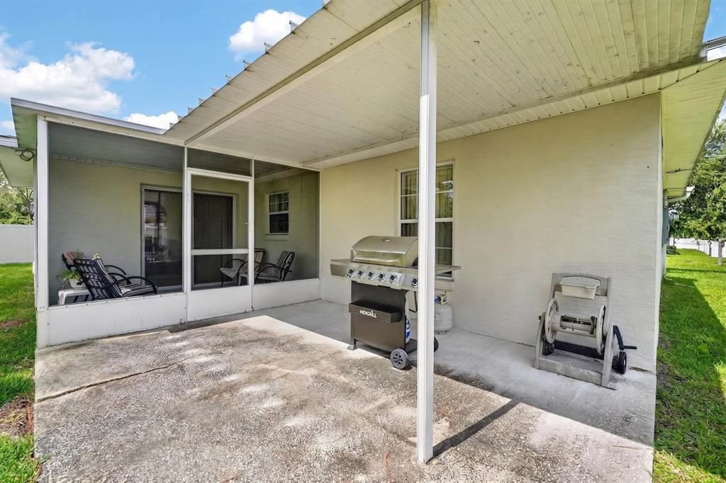 For Sale: $284,900 (3 beds, 2 baths, 1438 Square Feet)