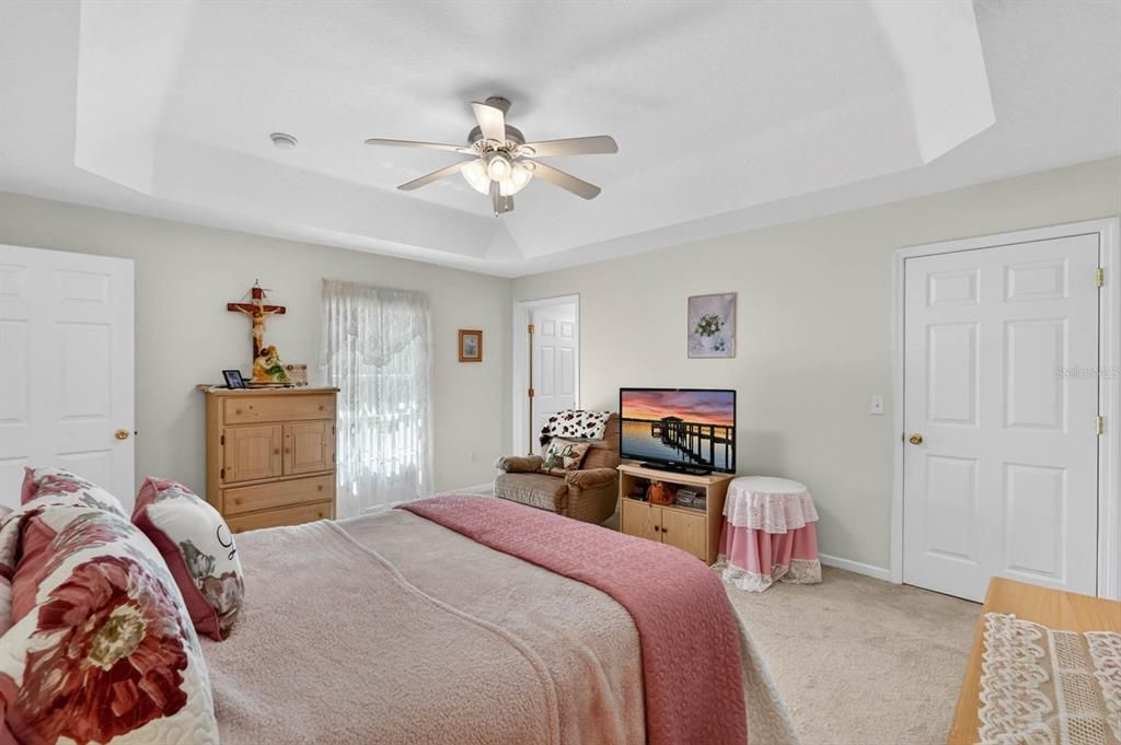 For Sale: $284,900 (3 beds, 2 baths, 1438 Square Feet)