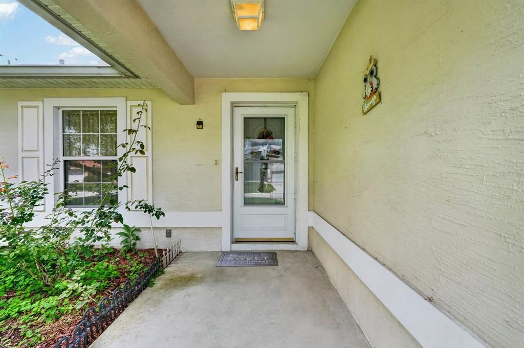 For Sale: $284,900 (3 beds, 2 baths, 1438 Square Feet)