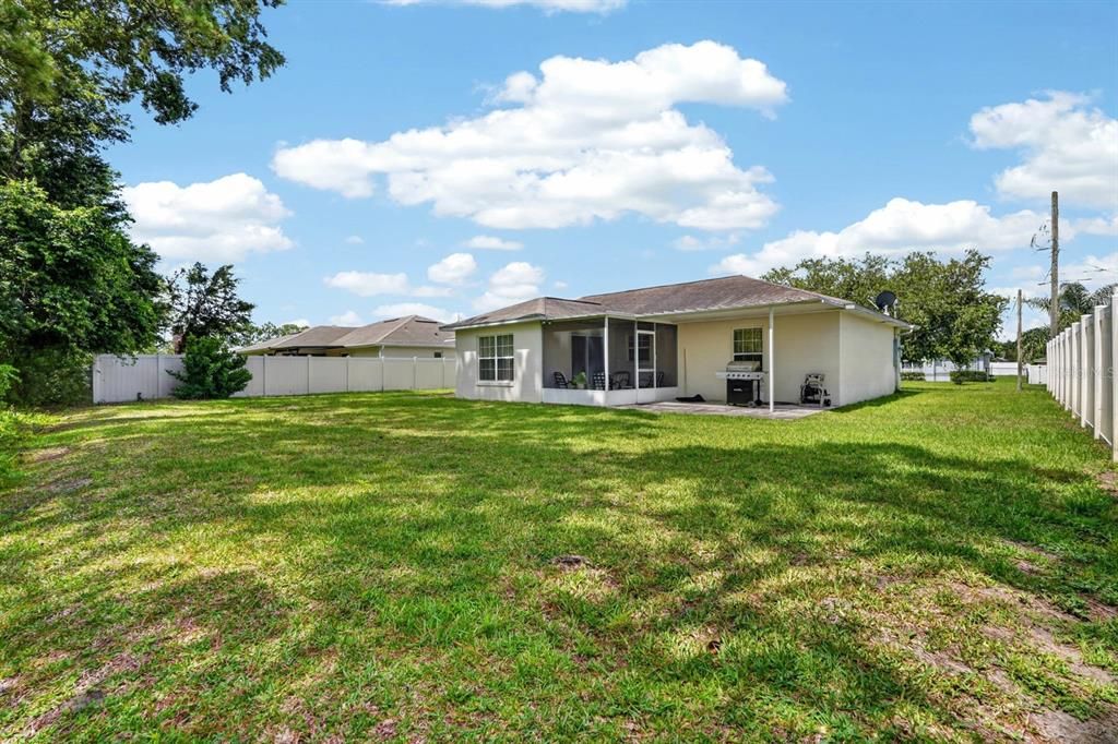 For Sale: $284,900 (3 beds, 2 baths, 1438 Square Feet)