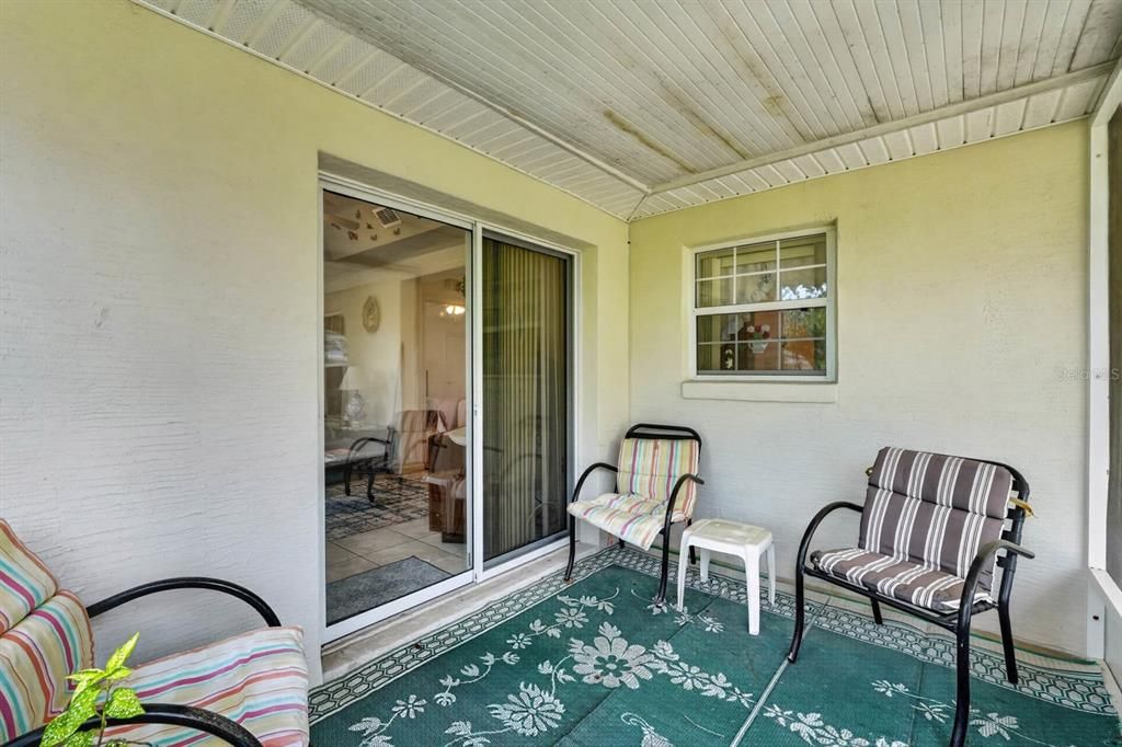 For Sale: $284,900 (3 beds, 2 baths, 1438 Square Feet)
