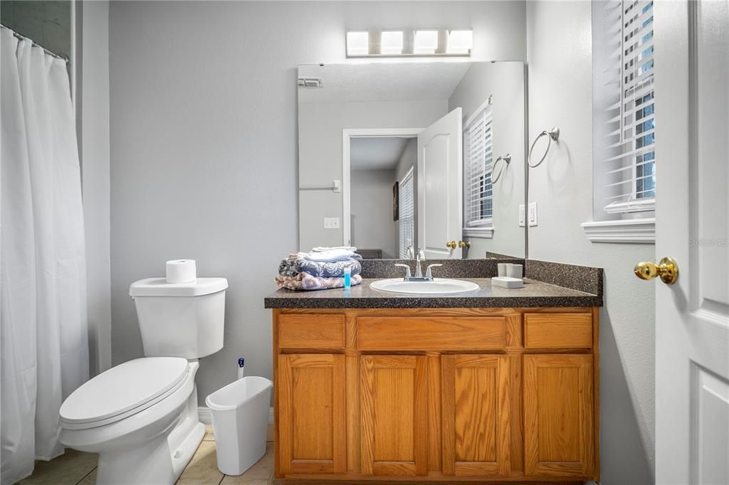 En Venta: $349,000 (4 camas, 3 baños, 1665 Pies cuadrados)
