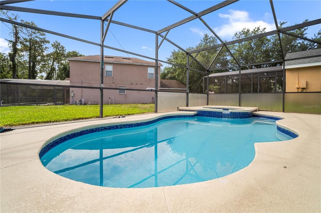 En Venta: $349,000 (4 camas, 3 baños, 1665 Pies cuadrados)