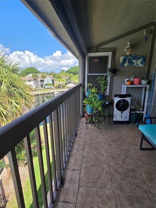 For Sale: $165,000 (2 beds, 2 baths, 1260 Square Feet)